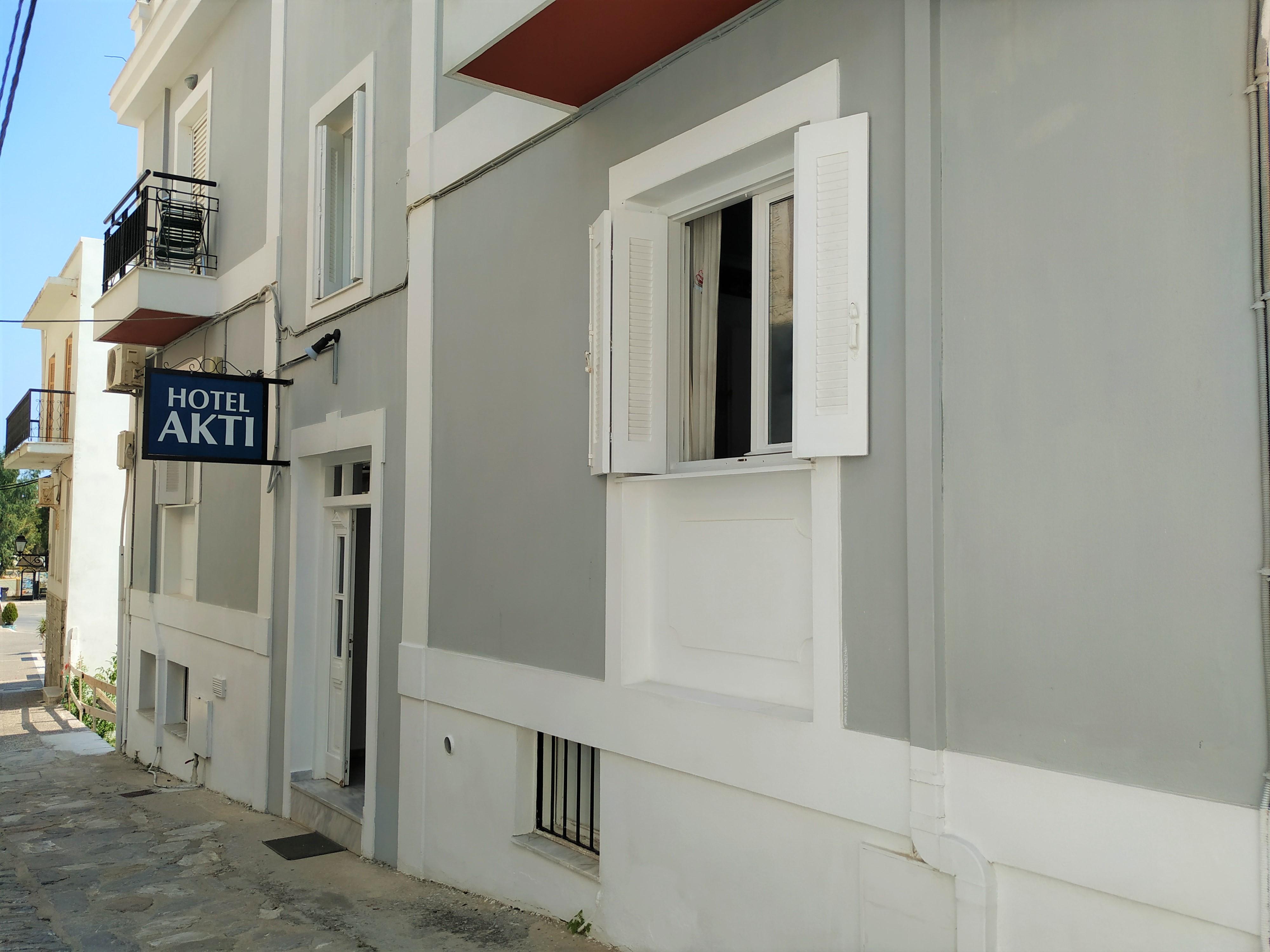 Hotel Akti Skiathos Town Exterior photo